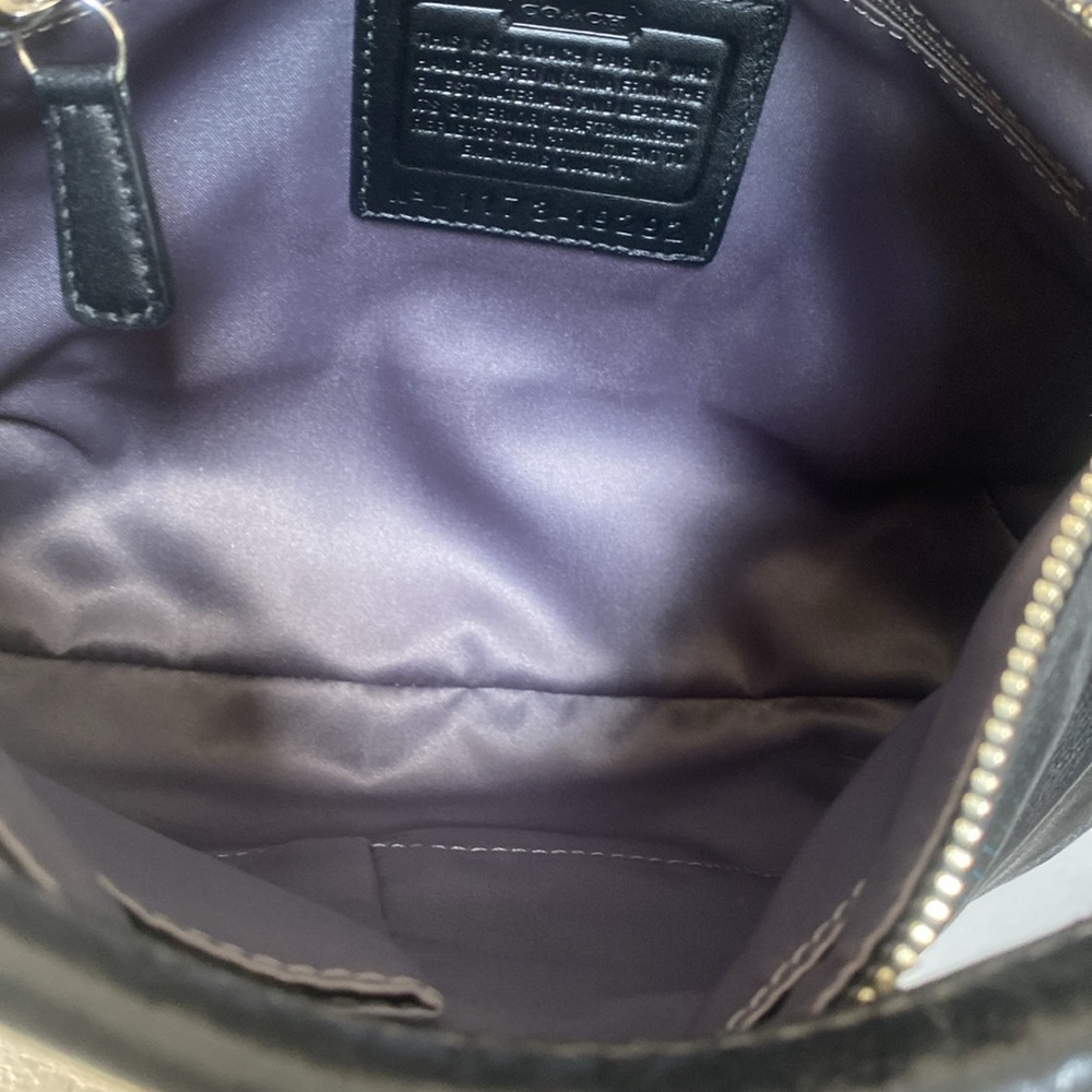 COACH Kristin Hobo Crossbody
Shoulder Bag Black Leather. - Picture 6 of 9